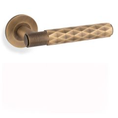 Alexander & Wilks AW226 Spitfire Diamond Cut Lever on Round Rose Door Handle