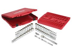 Milwaukee 4932464946 3/8in Drive Ratcheting Socket Set, 56 Piece