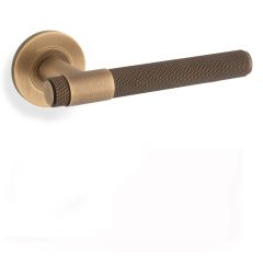 Alexander & Wilks AW240 Kingston Knurled Lever on Round Rose Door Handle